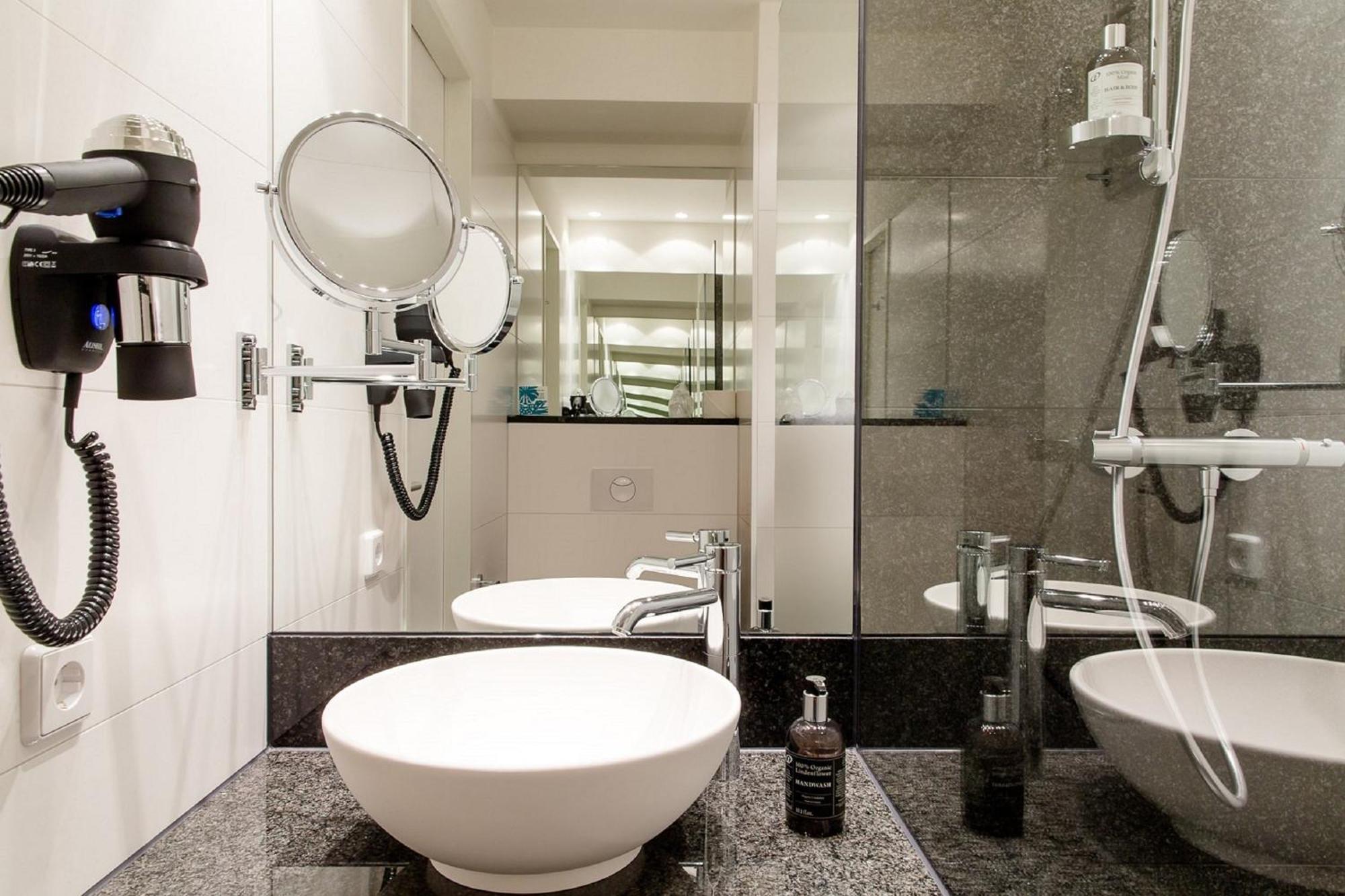 Motel One Koeln-Messe Exteriér fotografie